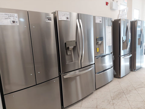 Réfrigérateurs neuf imperfections et démonstrateurs (Entre 799,99$ et 2999,99$ + taxes)